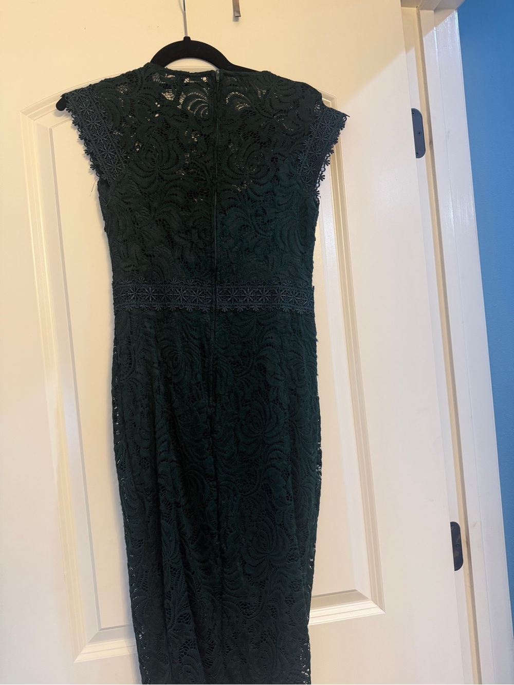 Sleeveless Dark Green Lace Midi Dress